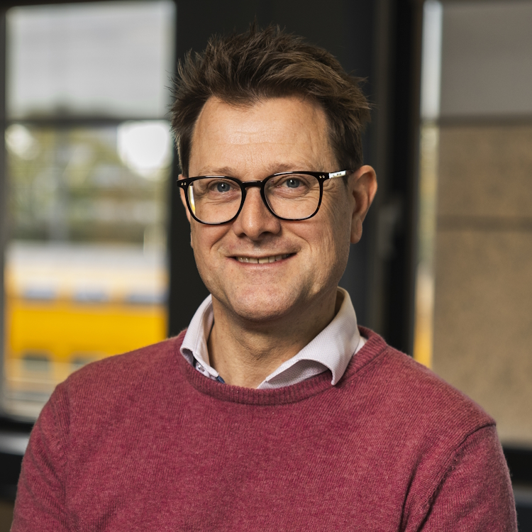 Hans Dekker - Ministry of Marketing